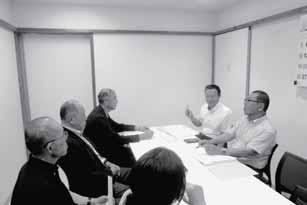 議会改革特別委員会の様子