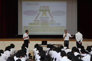 飯野高校での出前講座の様子