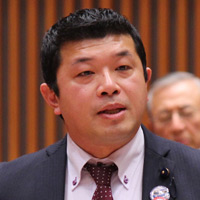 芳野　正英 議員