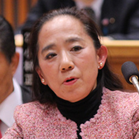 山本里香議員