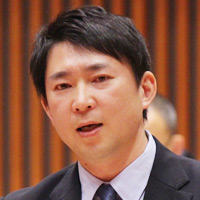 津村衛議員