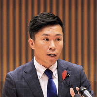 石垣　智矢議員