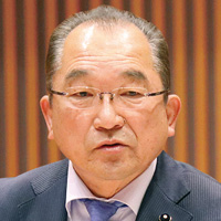 藤根　正典議員