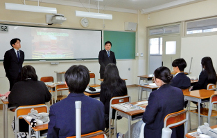 県立紀南高等学校（当時）での講座の様子