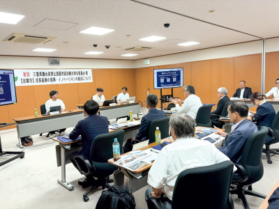 志摩市役所にて