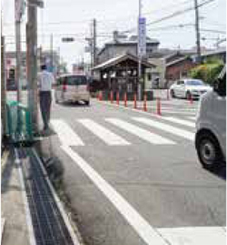 平城宮跡へ続く狭い道路