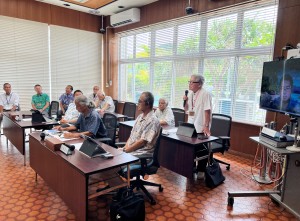 小笠原小学校６年生社会科見学1