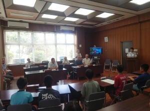 小笠原小学校６年生社会科見学2