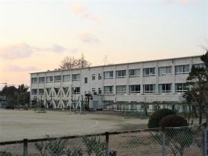 交野小学校