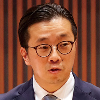 辻内　裕也議員
